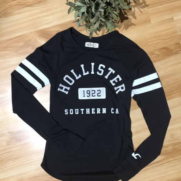 Hollister Tops - Hollister Long Sleeve Shirt Size XS